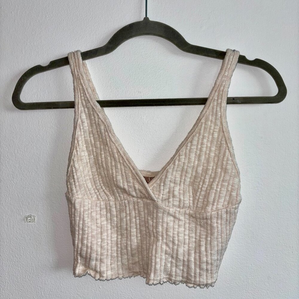 Rib-knit V neck Crop Top